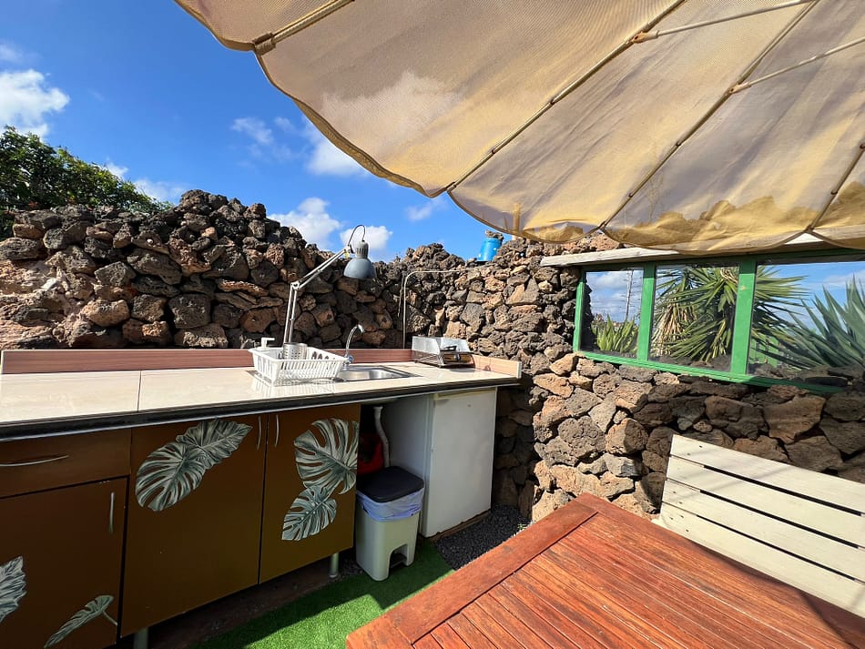 kitchen, secret garden, nature, glamping, outside, nature holiday, lanzarote, winter sun,